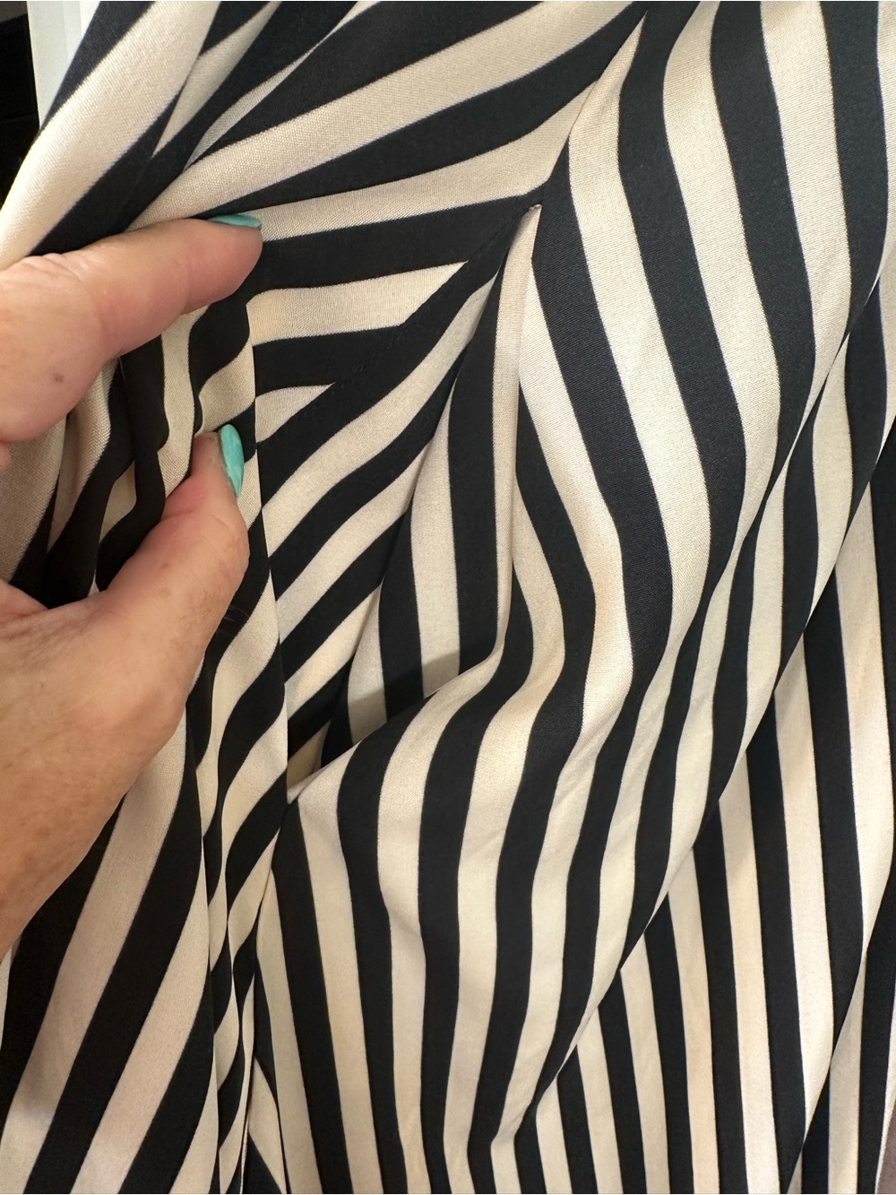 Black and White Striped Maxi Dress - Classic Summer Style - Picture 9 of 14